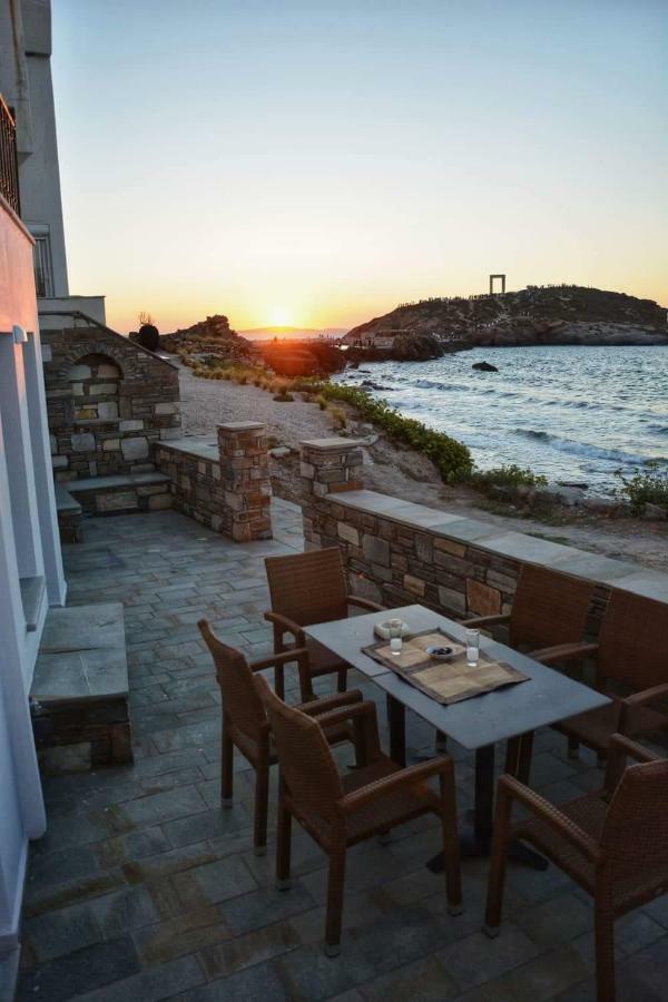 Апартаменты Albatross Seafront House Naxos City Экстерьер фото